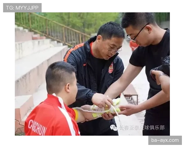 队医入场规则全解析:何时能进场救治不算违规?